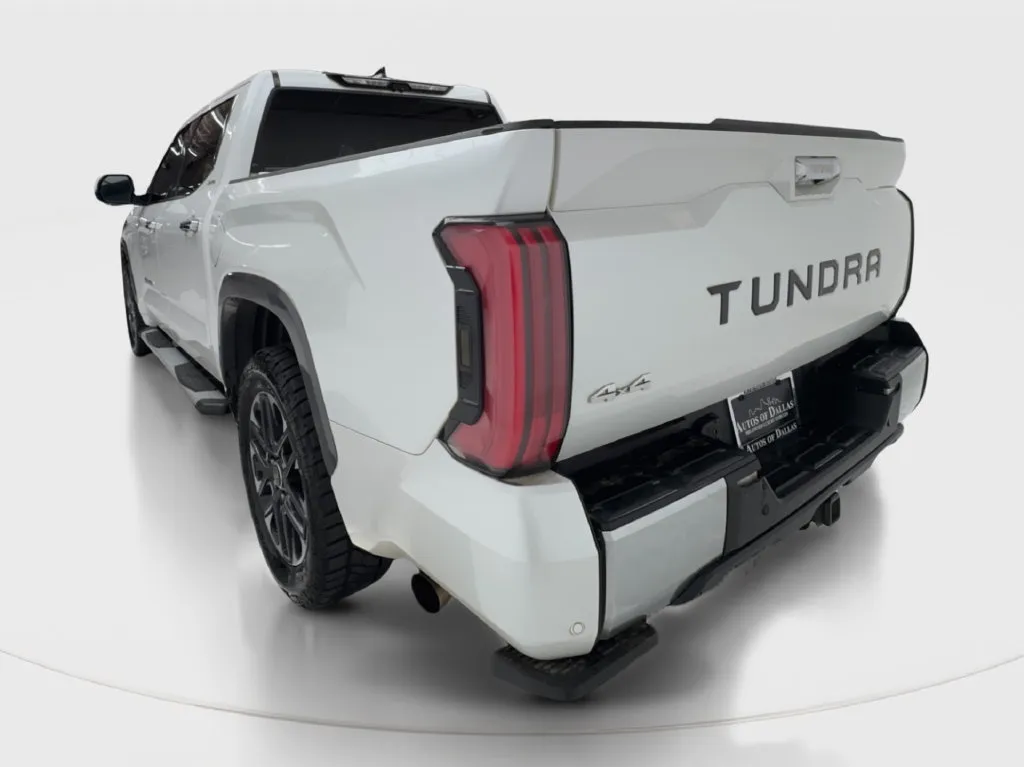 Toyota Tundra photo 8