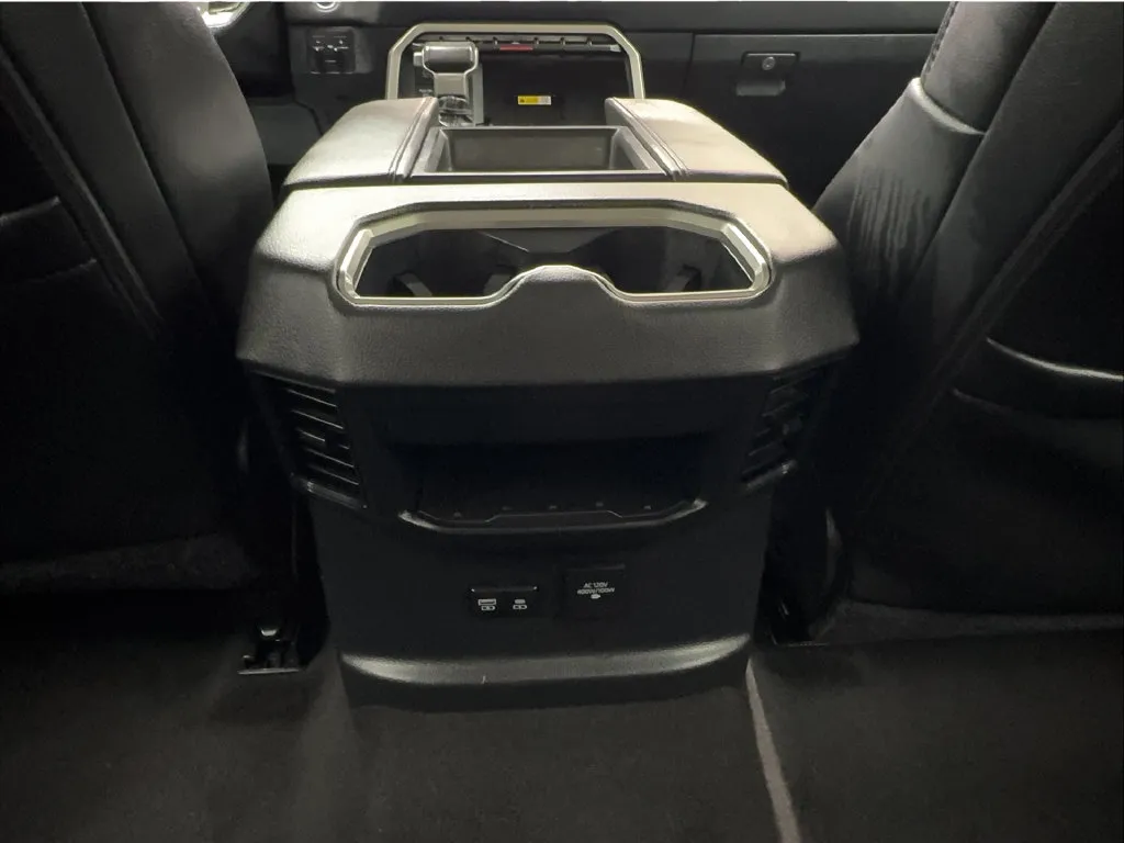 Toyota Tundra photo 41