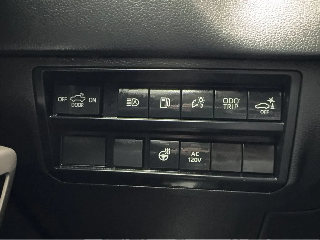 Toyota Tundra photo 45