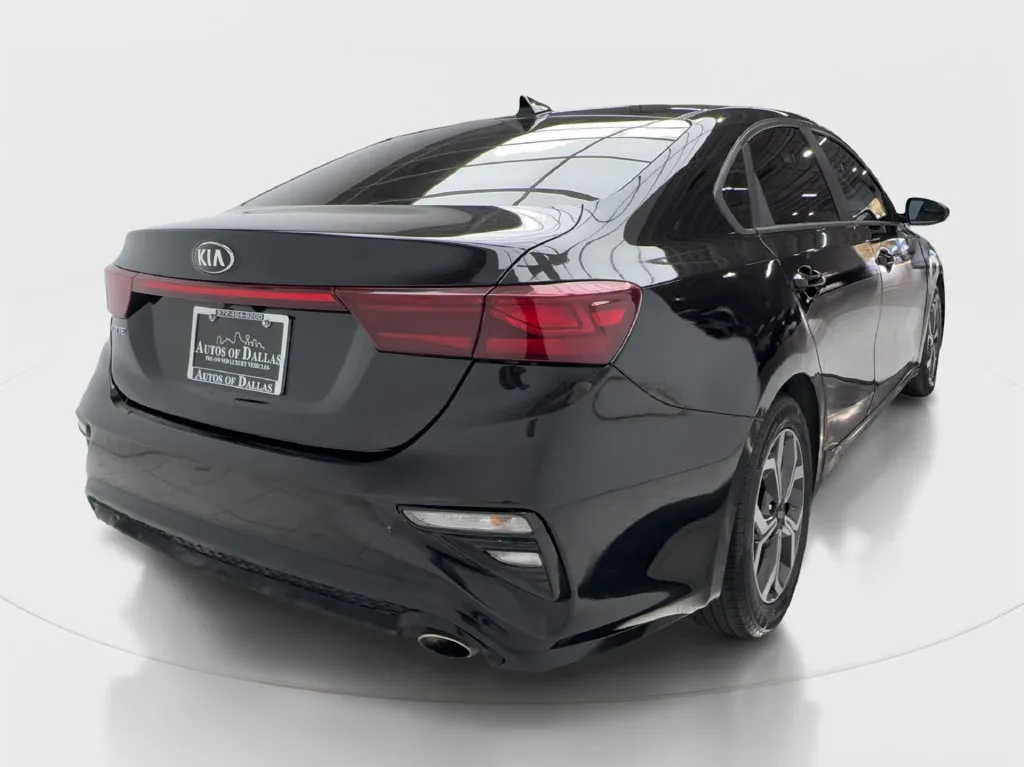 Kia Forte photo 10