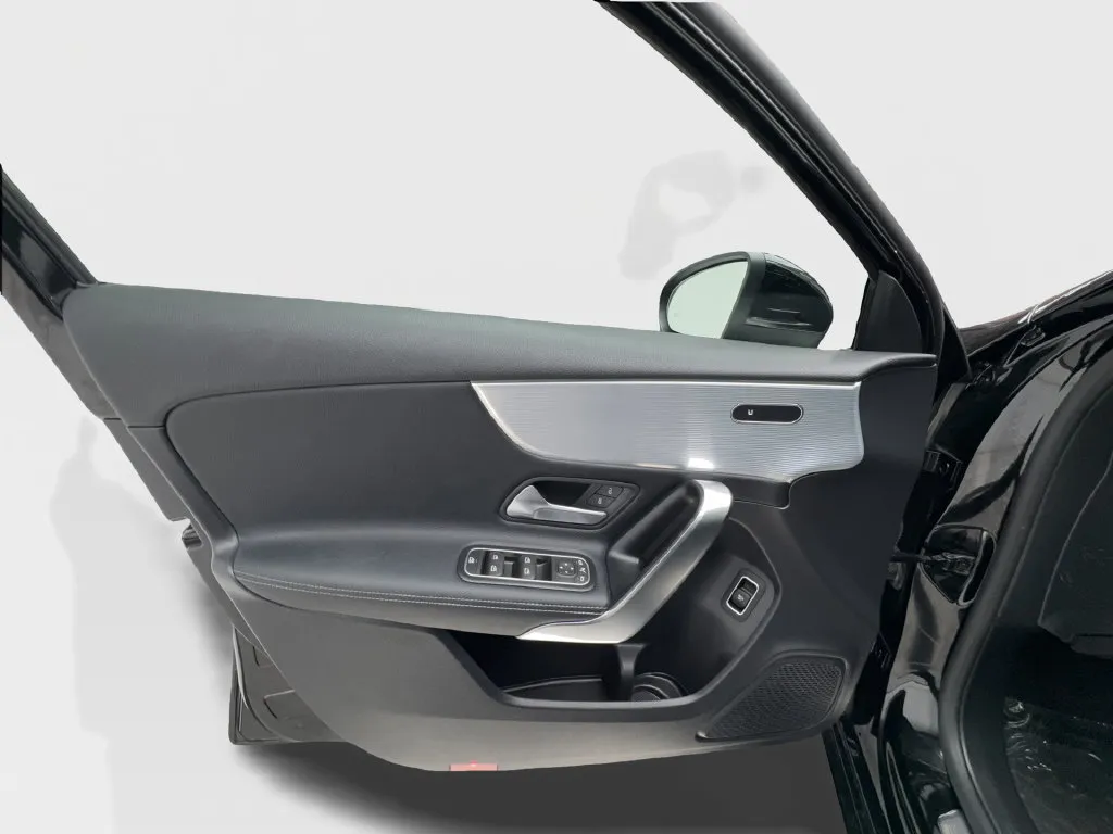 Mercedes-Benz A-Class photo 20