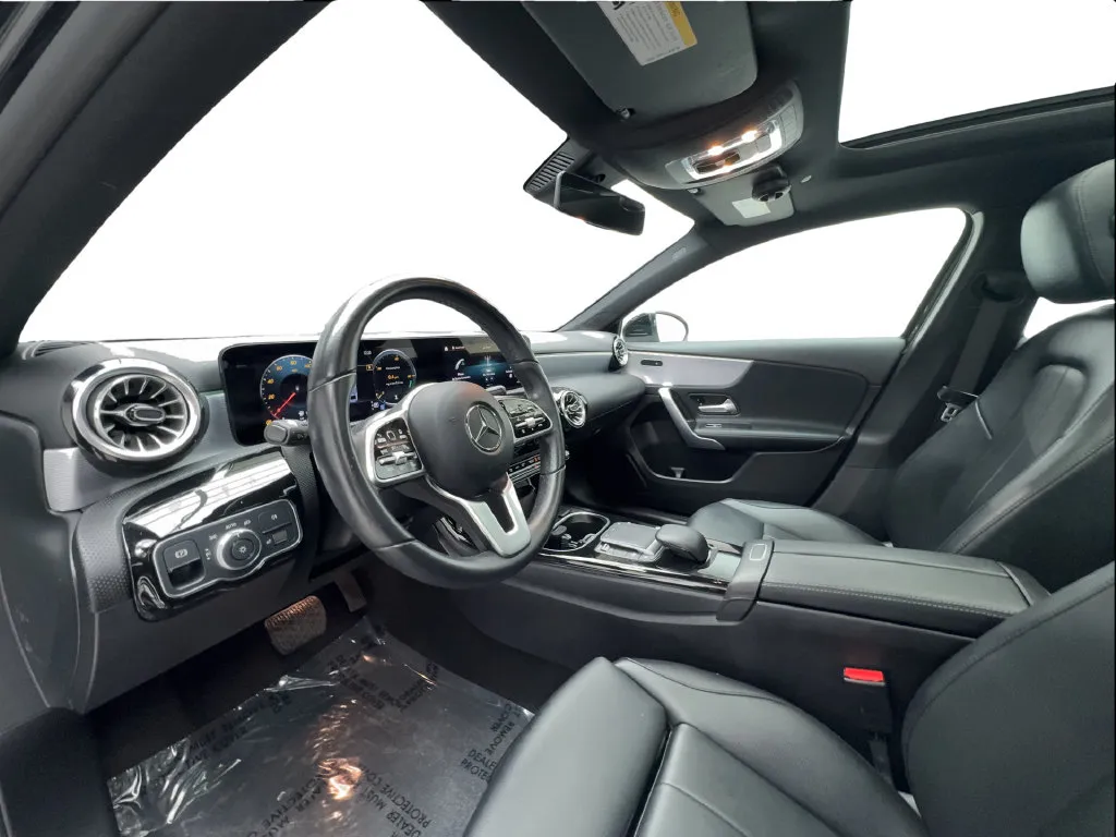 Mercedes-Benz A-Class photo 19