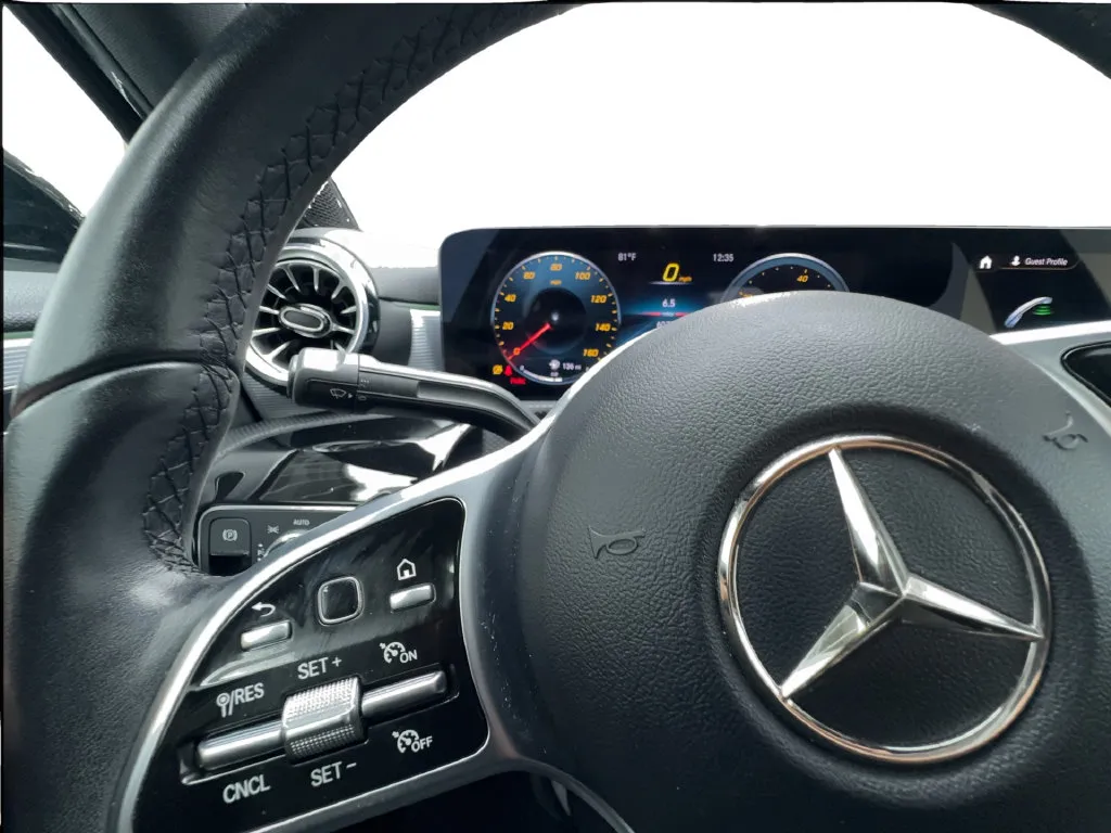 Mercedes-Benz A-Class photo 38