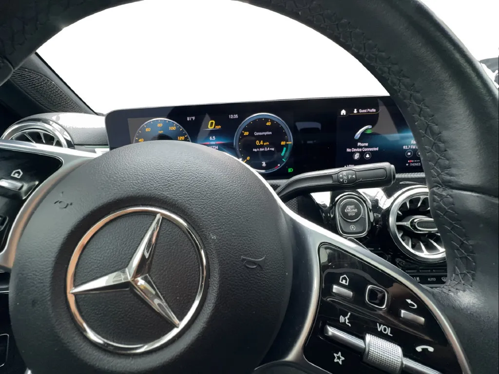 Mercedes-Benz A-Class photo 37