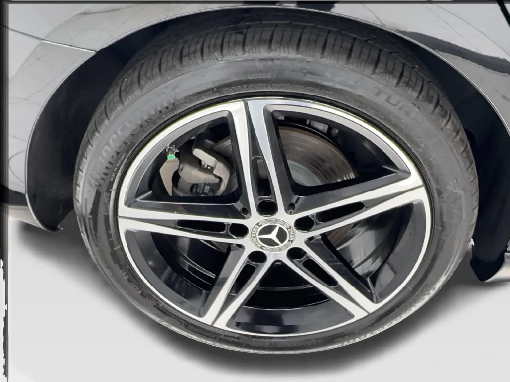 Mercedes-Benz A-Class photo 14