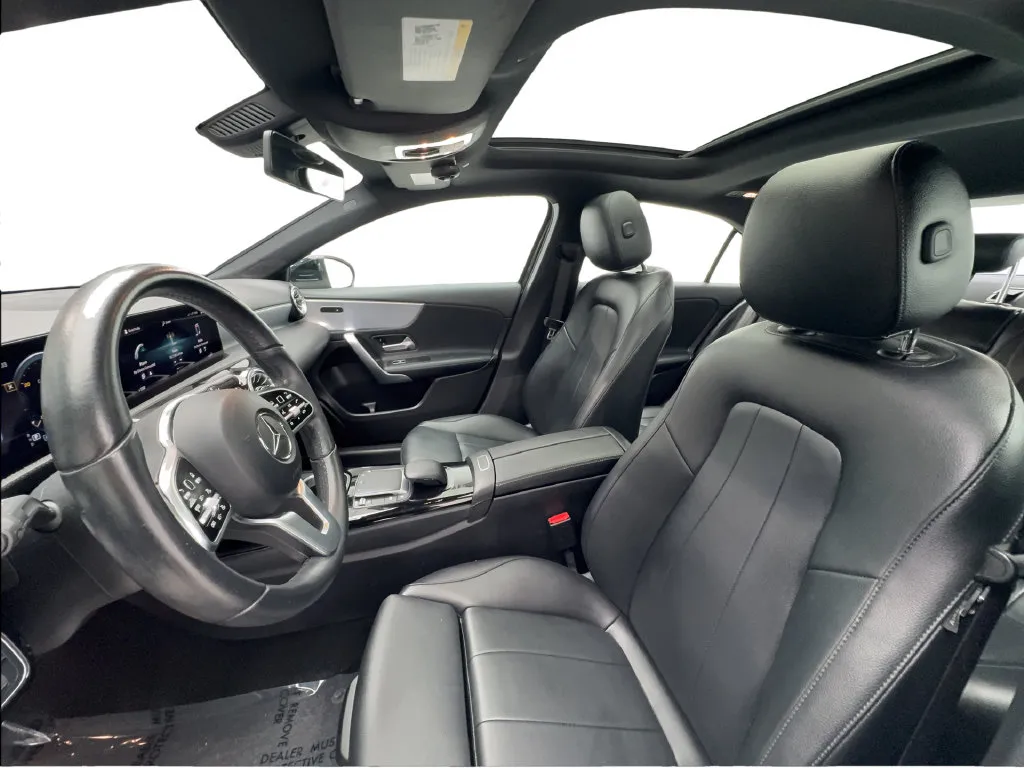Mercedes-Benz A-Class photo 17