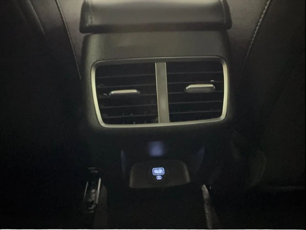 Hyundai Sonata photo 23