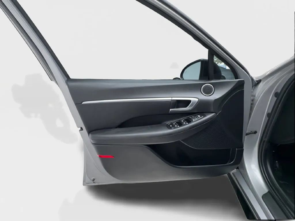 Hyundai Sonata photo 29