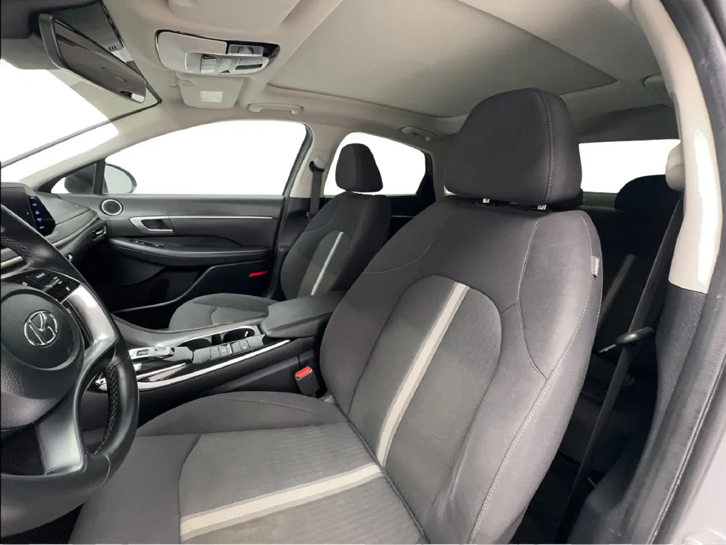 Hyundai Sonata photo 25