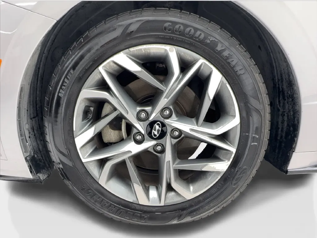 Hyundai Sonata photo 15