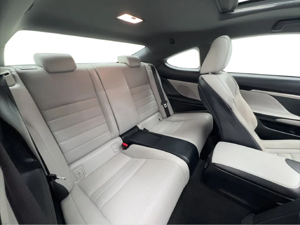 Lexus RC photo 30