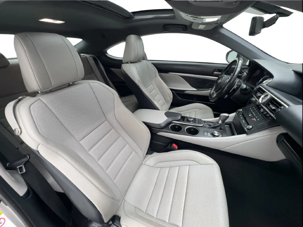 Lexus RC photo 27