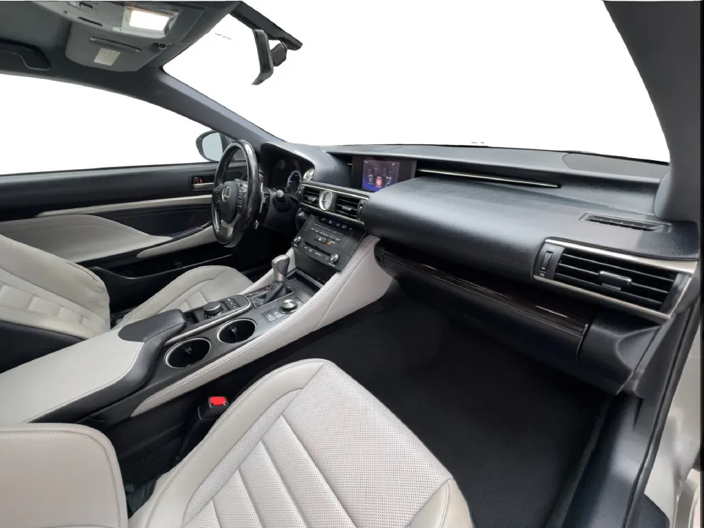 Lexus RC photo 28