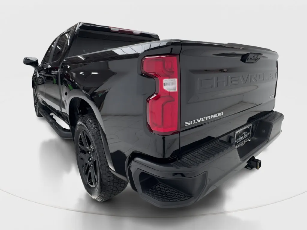 Chevrolet Silverado photo 8
