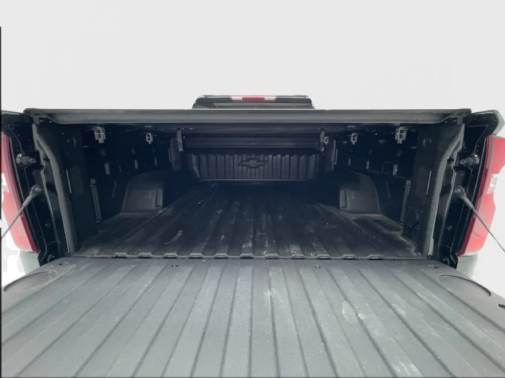 Chevrolet Silverado photo 12