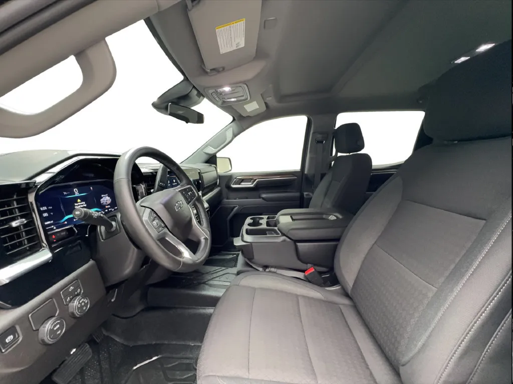 Chevrolet Silverado photo 26