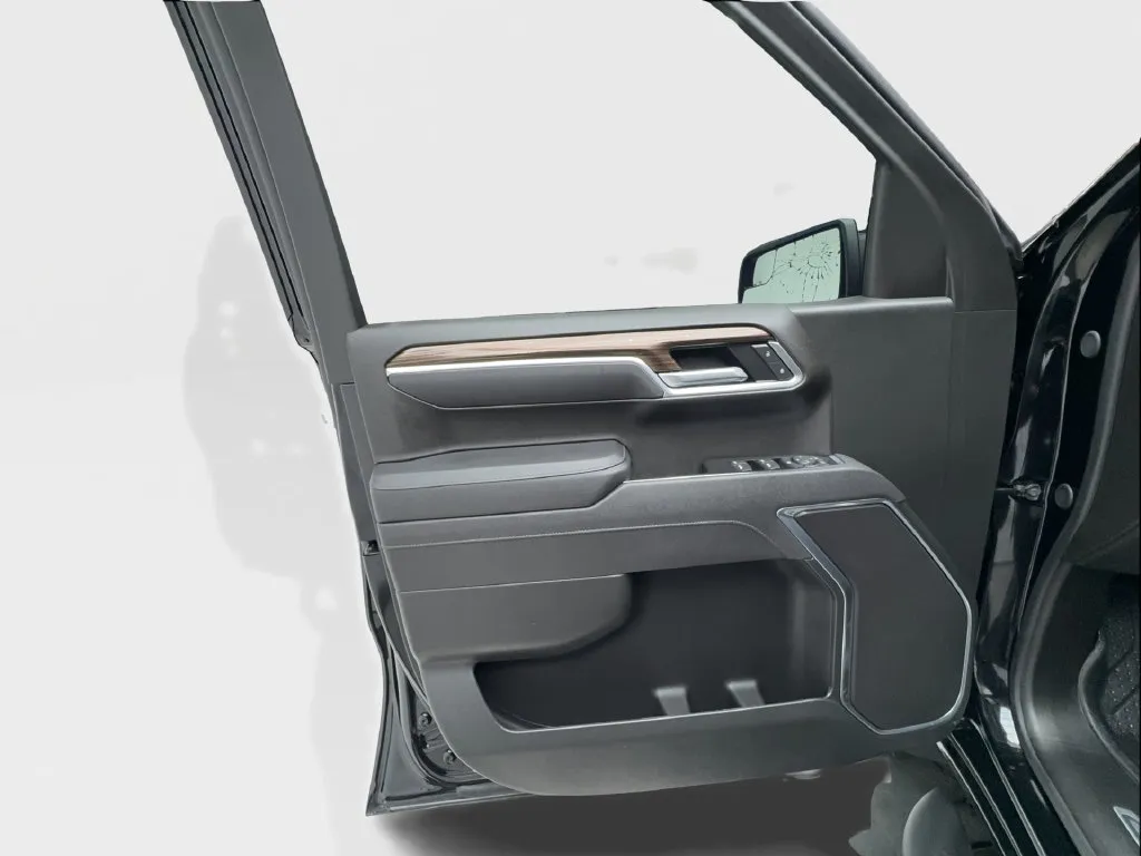 Chevrolet Silverado photo 29