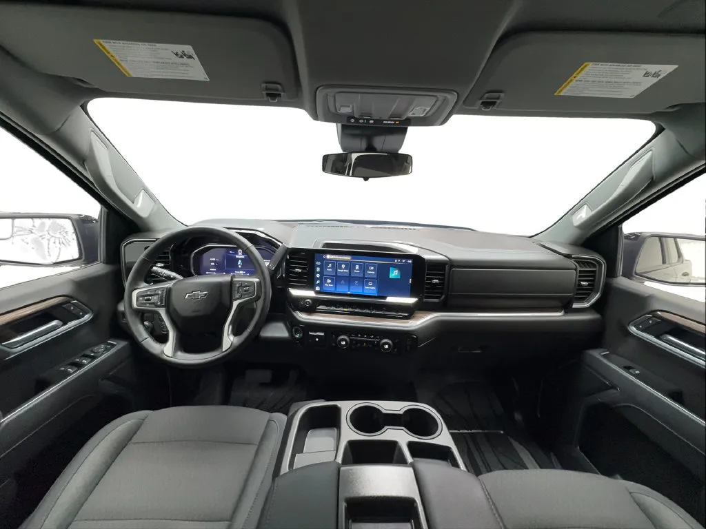 Chevrolet Silverado photo 22