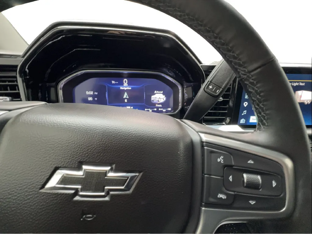 Chevrolet Silverado photo 46
