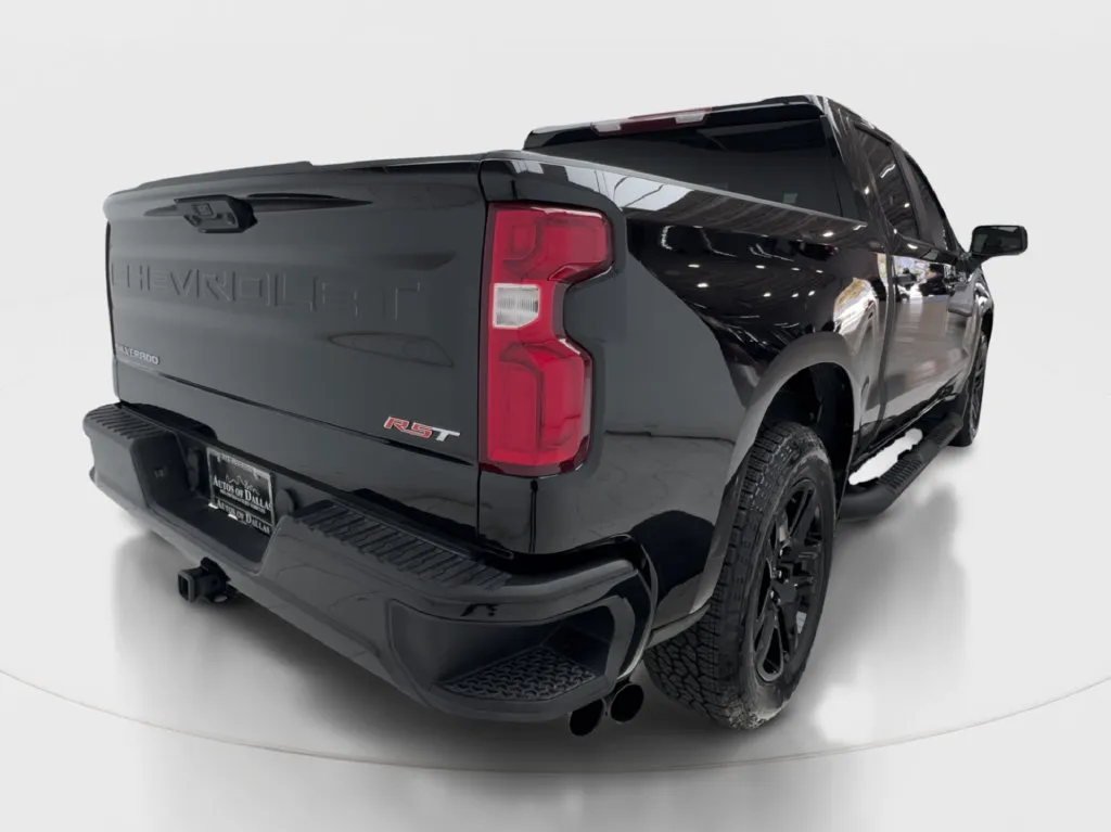 Chevrolet Silverado photo 11