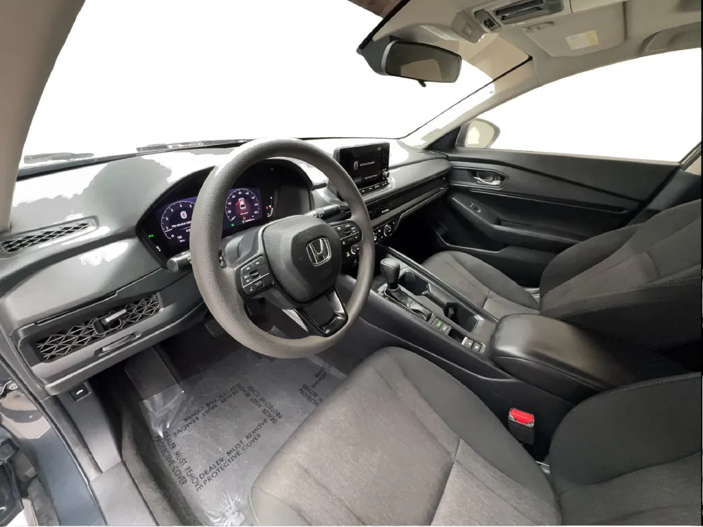 Honda Accord photo 25
