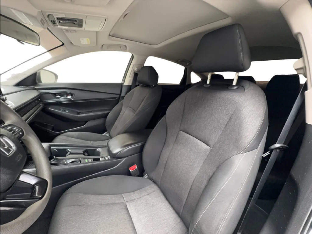 Honda Accord photo 22