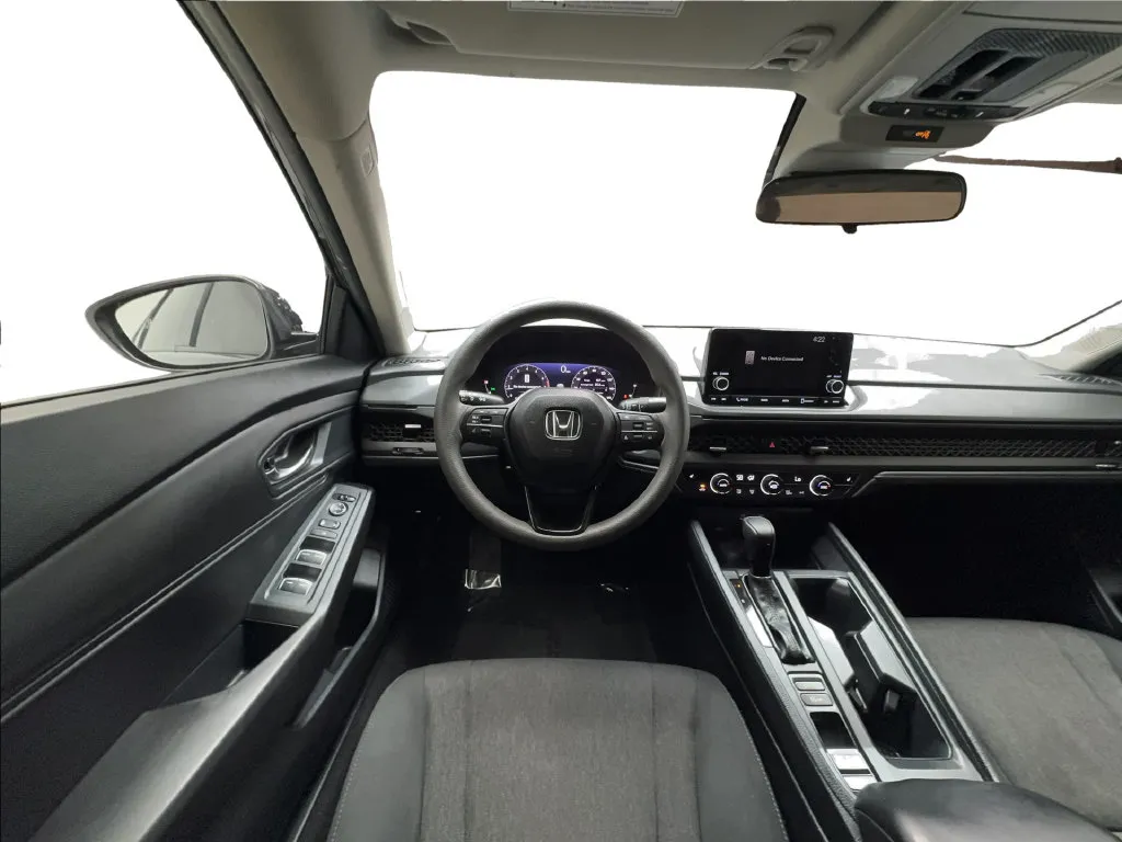 Honda Accord photo 20