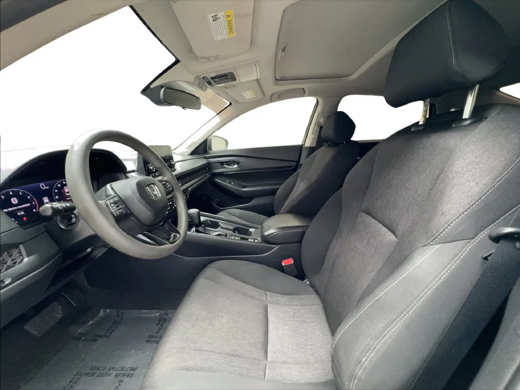 Honda Accord photo 23