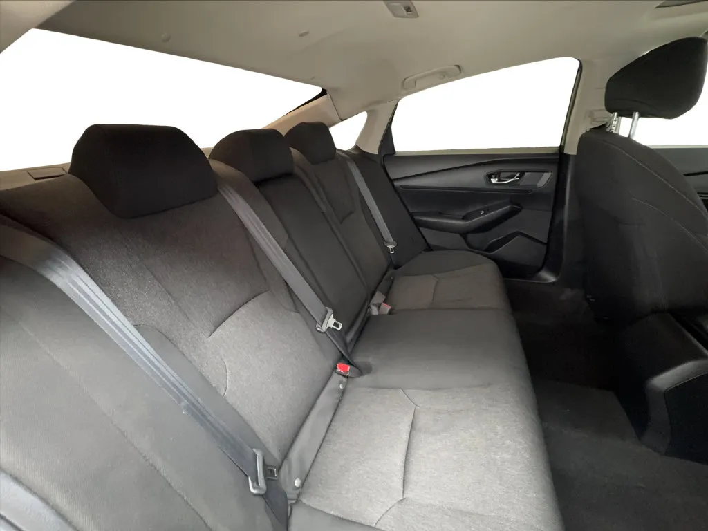 Honda Accord photo 32