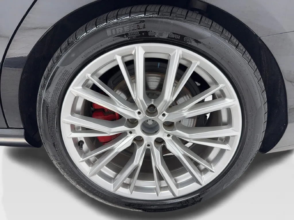 Mercedes-Benz C-Class photo 14