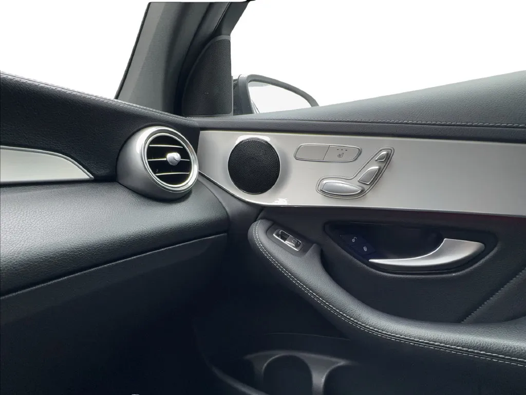 Mercedes-Benz GLC photo 48