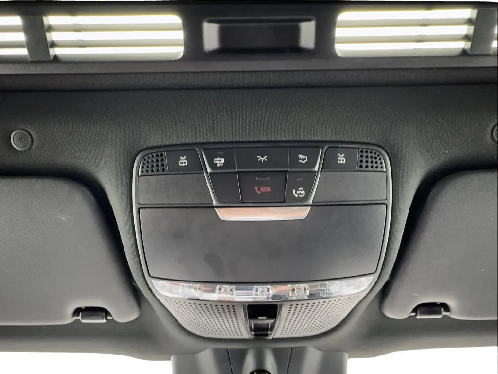 Mercedes-Benz GLC photo 52