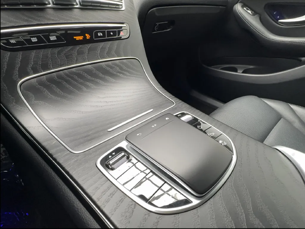 Mercedes-Benz GLC photo 50