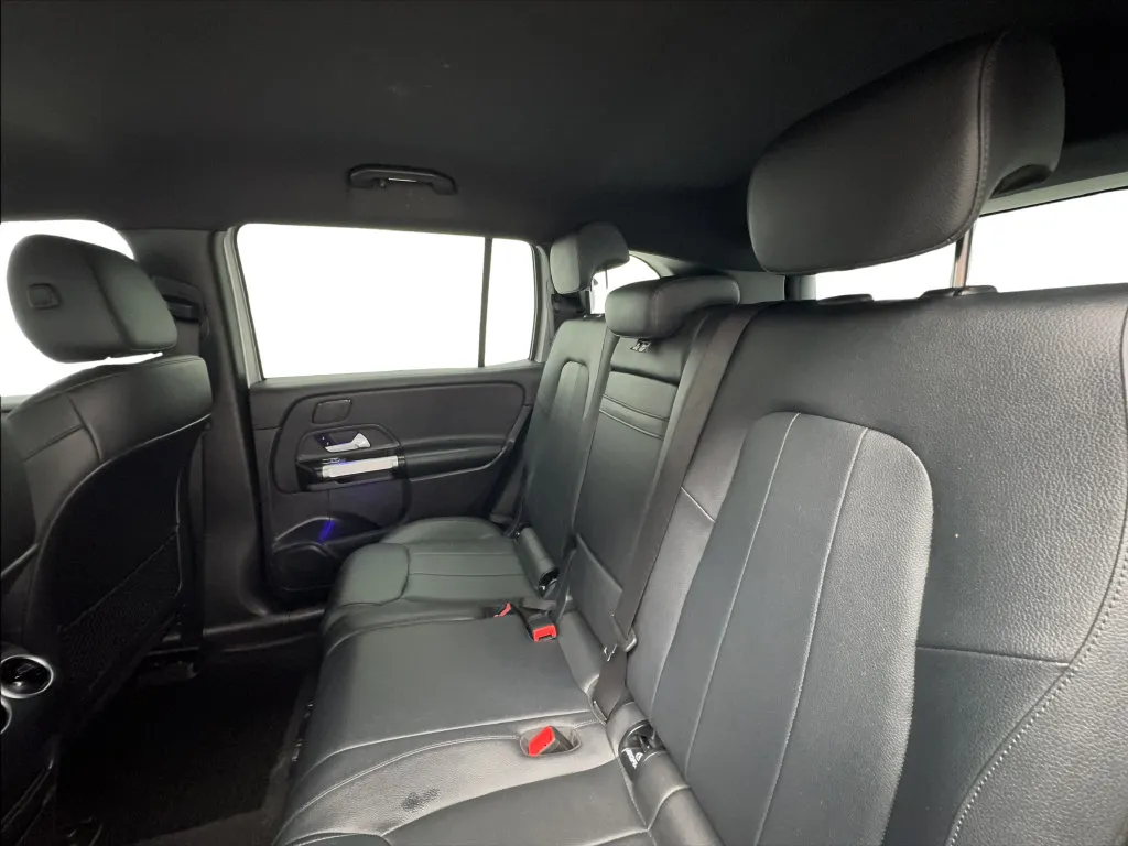Mercedes-Benz EQB photo 25