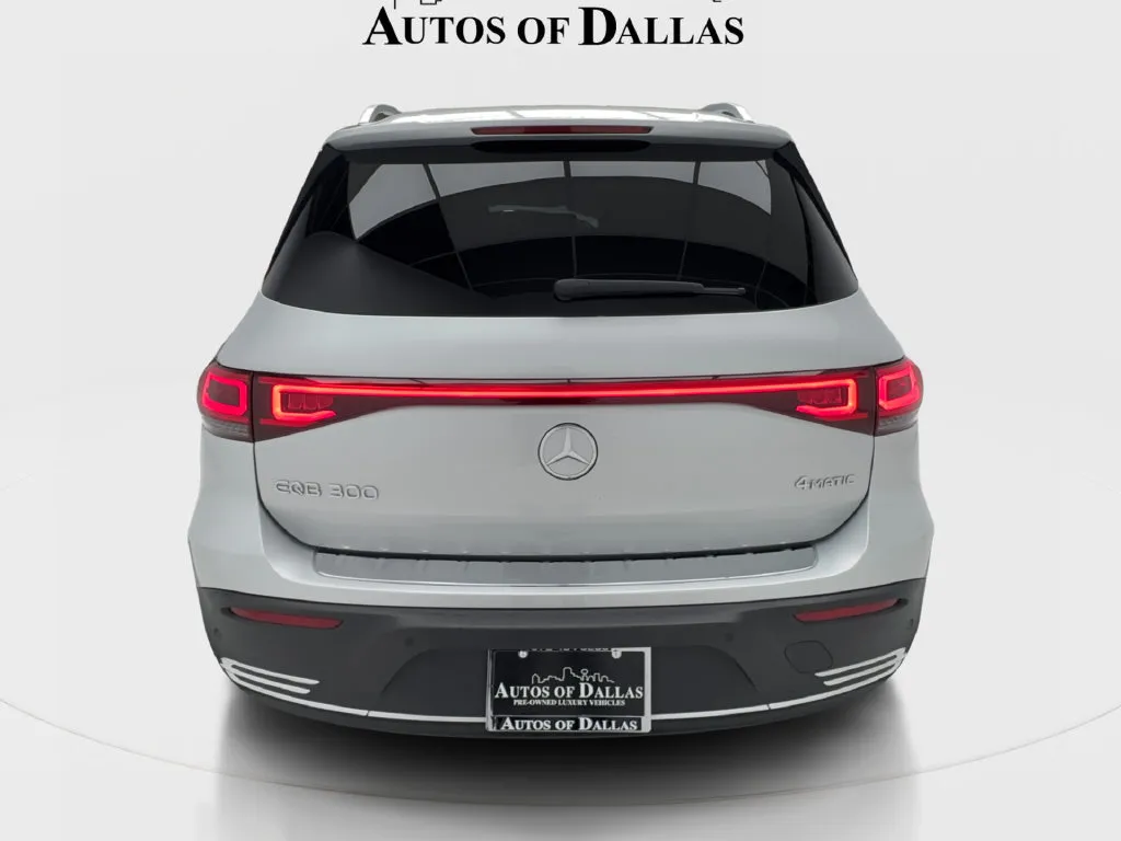 Mercedes-Benz EQB photo 10