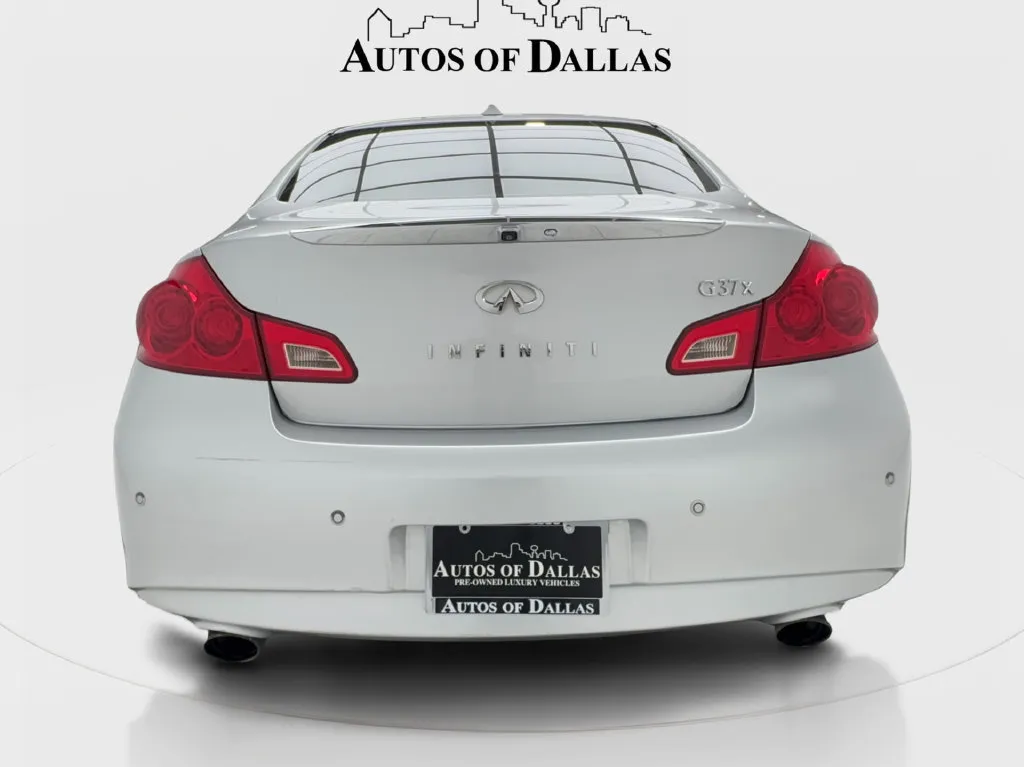 Infiniti G37 photo 7