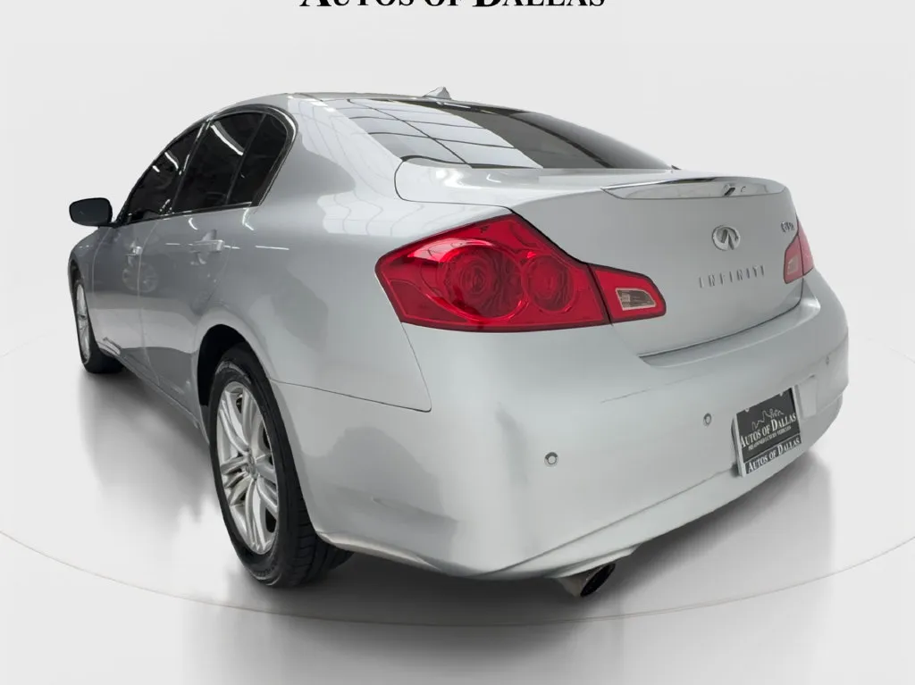 Infiniti G37 photo 6