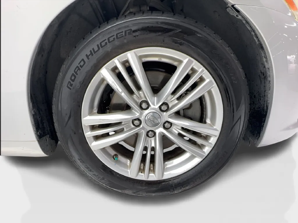 Infiniti G37 photo 20