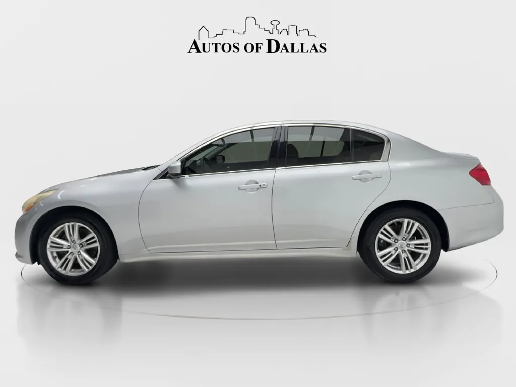 Infiniti G37 photo 10