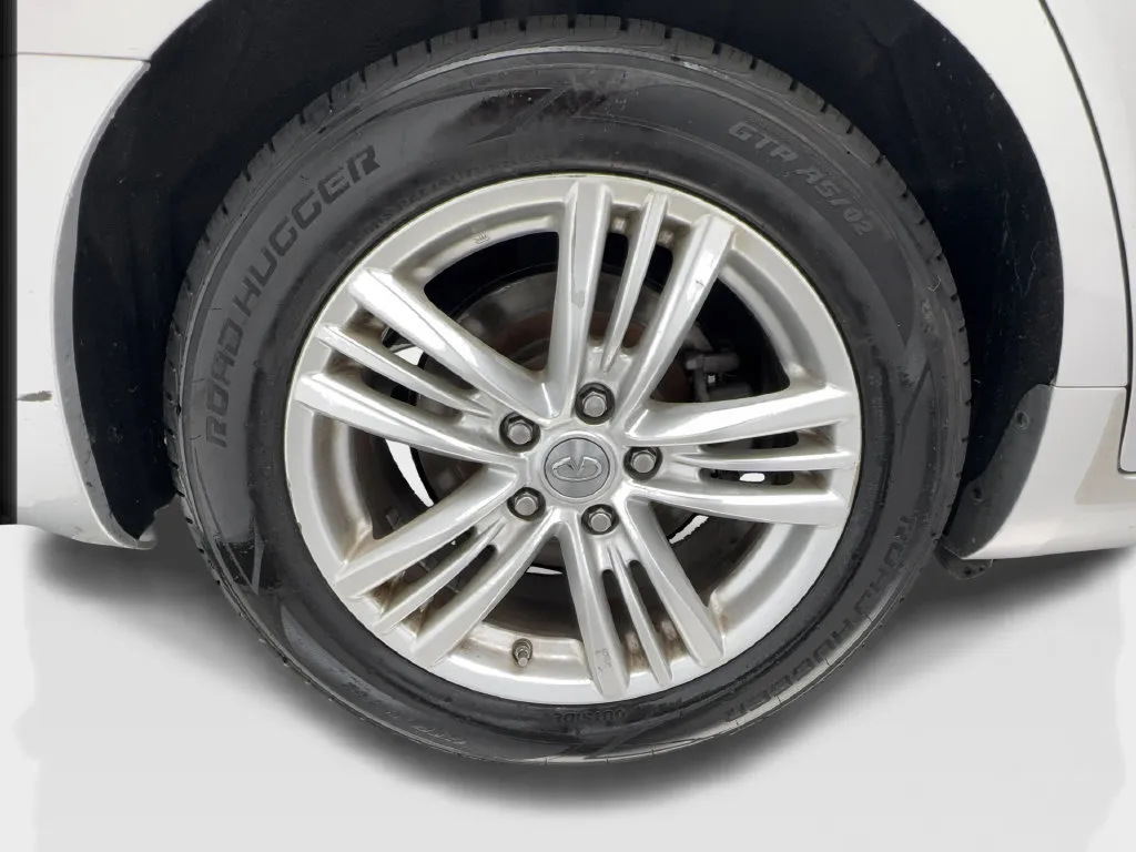 Infiniti G37 photo 19