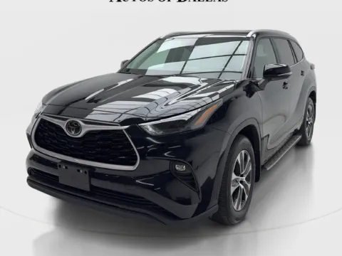 More photos of 2024 Toyota Highlander XLE at Autos of Dallas - Plano, TX