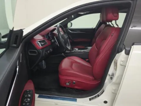 More photos of 2022 Maserati Ghibli Modena at Autos of Dallas - Plano, TX
