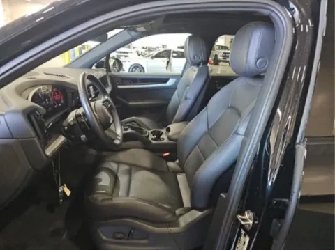 More photos of 2024 Porsche Cayenne at Autos of Dallas - Plano, TX