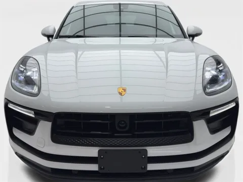 More photos of 2025 Porsche Macan NAV,CAM,PANO,HTD STS,BLIND SPOT,19" WHLS at Autos of Dallas - Plano, TX