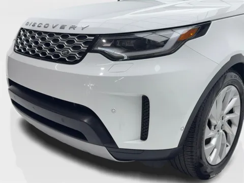 More photos of 2024 Land Rover Discovery S at Autos of Dallas - Plano, TX