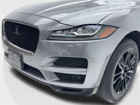 More photos of 2020 Jaguar F-PACE 25t Prestige NAV,CAM,PANO,HTD STS,BLIND SPOT at Autos of Dallas - Plano, TX