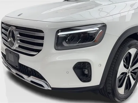 More photos of 2024 Mercedes-Benz GLB 250 NAV,CAM,PANO,HTD STS,BLIND SPOT,19" WLS at Autos of Dallas - Plano, TX