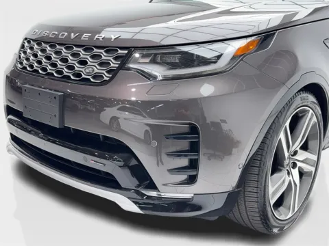 More photos of 2023 Land Rover Discovery Metropolitan Edition NAV,CAM,PANO,HEADS UP,3RD RPW at Autos of Dallas - Plano, TX