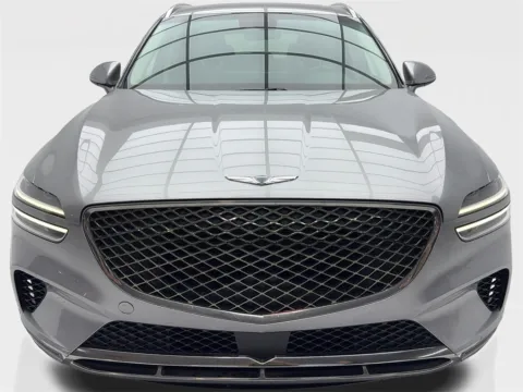 More photos of 2022 Genesis GV70 2.5T NAV,CAM,PANO,CLMT STS,BLIND SPOT,19" WLS at Autos of Dallas - Plano, TX