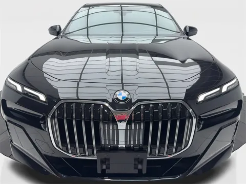 More photos of 2025 BMW 7 Series 740i M SPORT,NAV,CAM,PANO,HTD STS,HEADS UP,20" M W at Autos of Dallas - Plano, TX